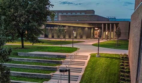 Everything oakland university offers for new incoming freshmen 16