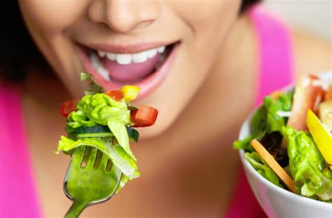 Learn how to eat foods healthy and properly - Medical Blogs for Students