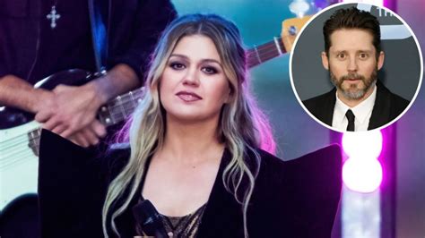 Kelly Clarkson on Dating After Brandon Blackstock Divorce | Life & Style