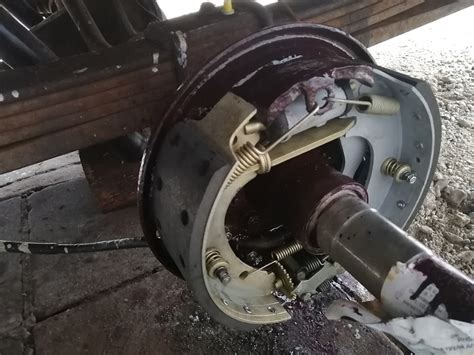 Задний мост, ступица заднего колеса, тормозной барабан, тормозные ...