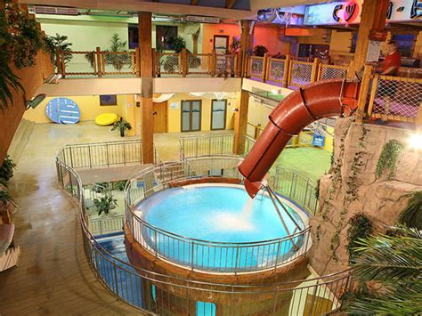 Казанский аквапарк «Ривьера»