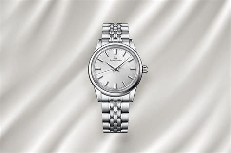 The New Grand Seiko SBGW305 : r/Orologi