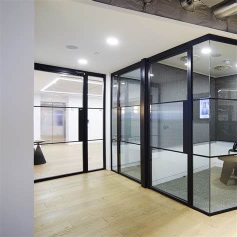 Condé Nast Trendy Shoreditch Edition Glass Partitions In Mayfair