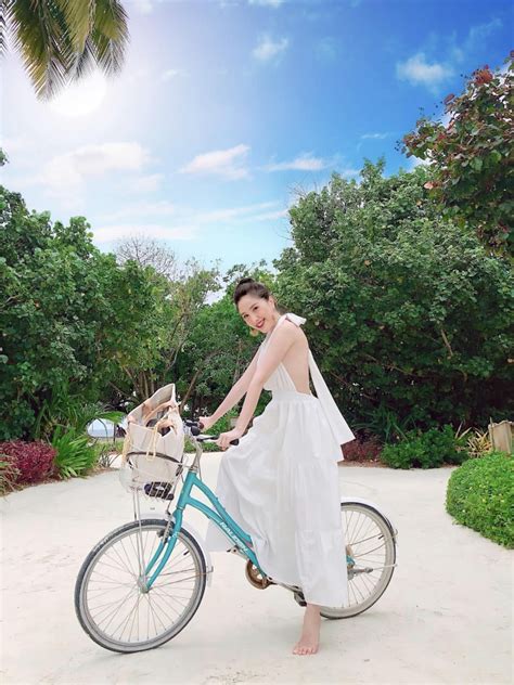 Khoe D Ng Nu T N Nh Ng V N B Ch Khi Di N Bikini Kho T S U B O Thy P Tr C C Thuy T Ph C