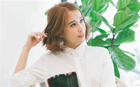 hot girl nổi tiếng có nhiều fan nhất trong giới trẻ Việt Gương mặt trẻ ZNEWS VN