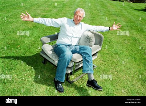 Film Critic Barry Norman Hi Res Stock Photography And Images Alamy