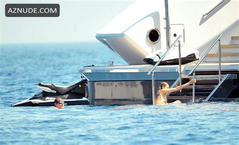 Yasmin Le Bon Sexy Shows Her Nude Tits During Vacation With Husband Simon In Portofino AZNude