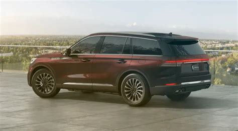 2023 Lincoln Aviator Gains New Diamond Red Metallic Color