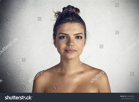 Portrait Beautiful Girl Naked Perfect Skin Stock Photo 336058436 Shutterstock