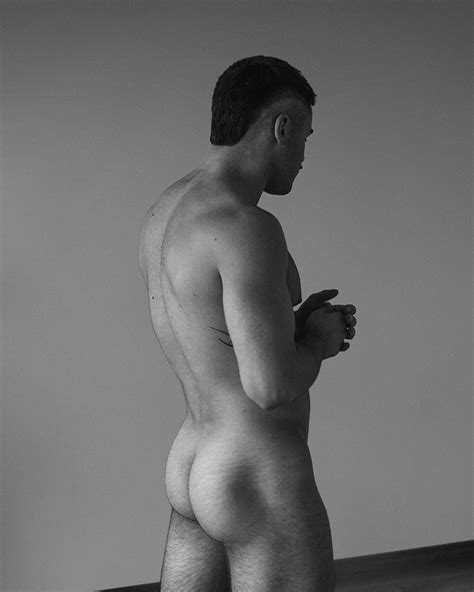 Suxxxje Is One Damn Sexy Nude Man