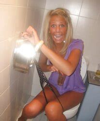 Embarrassed Naked Chicks ZB Porn