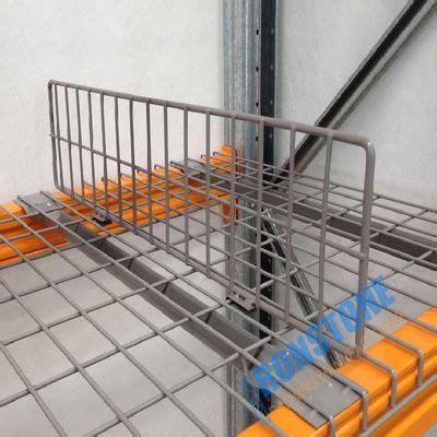 Industrial Warehouse Pallet Storage Racking dividers included in system