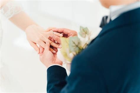 未婚者の結婚の意思は、この40年でどう変化したか？ 「一生結婚するつもりない」は増加し、独身生活で「行動や生き方が自由」を重視【人口問題1