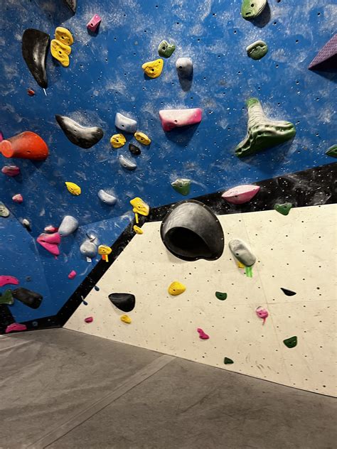 BOULDERS CLIMBING GYM - DOWNTOWN - Madison WI - Hours, Directions