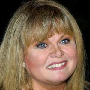 Sally Struthers - Bio, Facts, Family | Famous Birthdays