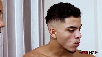 Je L Ai Offert Aux Jeunes Cariocas XVIDEOS