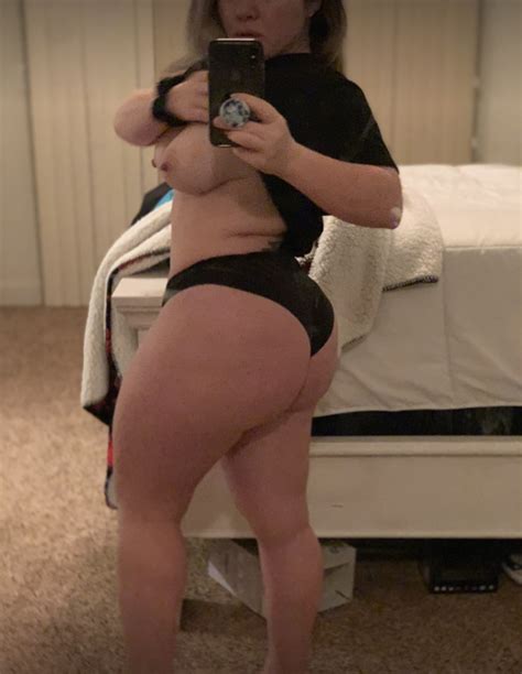 Phat Ass White Thick Milf Pawg Shesfreaky