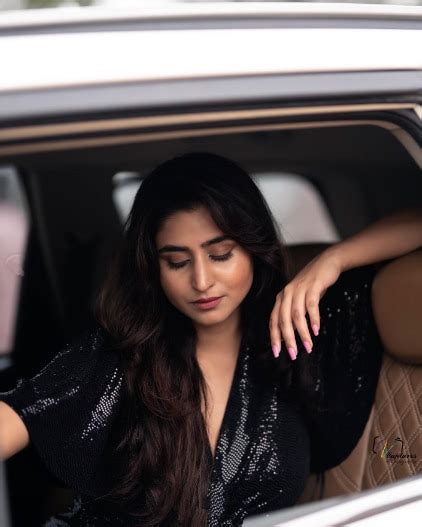 Anchor Varshini Looks Sizzling Hot In Black Outfit sn Anchor Varshini బలక డరస ల హట