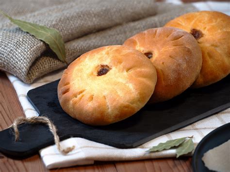 Заказать сочный перемяч печеный в Москве с доставкой по городу.