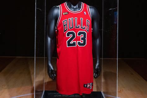 Michael Jordan Jersey From 1998 Nba Finals Sells For A Record 101m