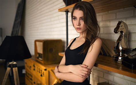 Model HD Brunette HD Wallpaper Rare Gallery