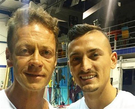 Jogador De Futebol Abandona Carreira Para Ser Ator Porn