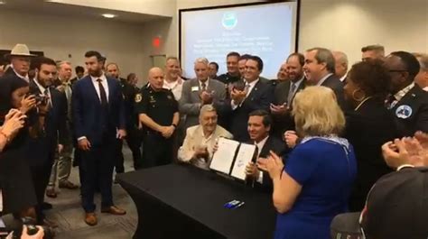 Desantis Signs Anti Sanctuary Cities Bill Into Law