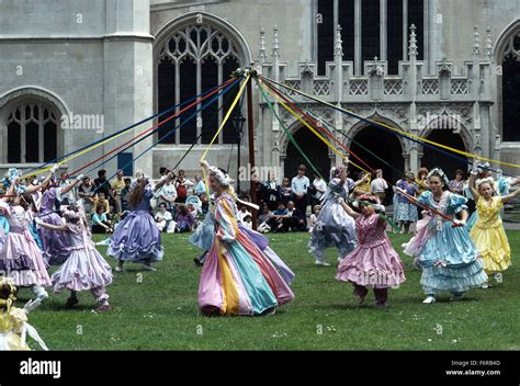 Maypole Dancing Hi Res Stock Photography And Images Alamy