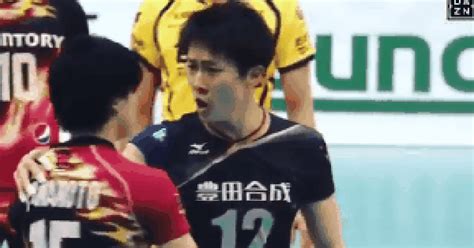 Hot Boy B Ng Chuy N H N Nhau Gi A S N Fan N H H T I N Cu Ng V Ganh T