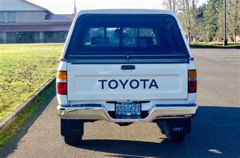 1992 Toyota Pickup Regular Cab 4x4 Dlx 22re 4cyl 5 Speed One Owner Low