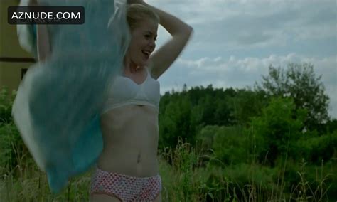 MONIKA ZOUBKOVA Nude AZNude