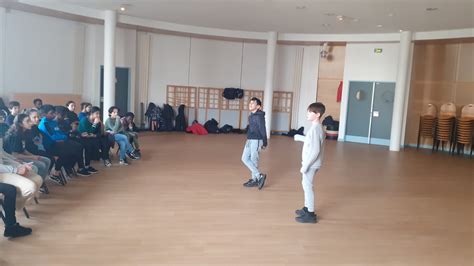 La classe conte invite les cm2 Collège Gay Lussac