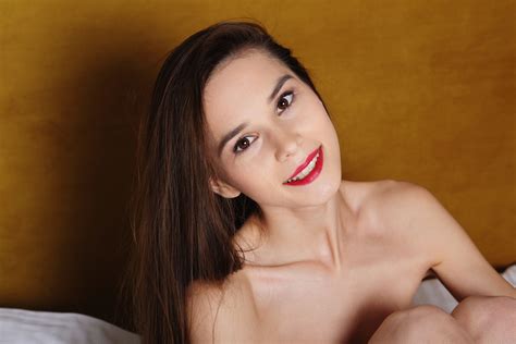 Leona Mia Red Hot Sexart Red Hot Leona Mia High Porn Pic