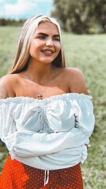 These are old pics but some of the favourite , btw photographed Vlad ...