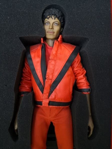 MICHAEL JACKSON THRILLER VERSION MIS09 1 6 SCALE FIGURE HOT TOYS Cawette Jones