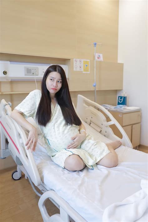 C C Hot Girl H Gen Z L M M Ch M Con Kh Ng Qu N Ch M M Nh Con Ngoan