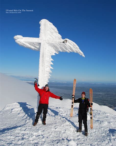 Carrauntoohil Summit