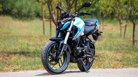 Prueba Voge 125R Una Naked Asequible Que No Renuncia A Nada