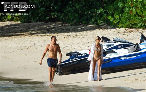 Chloe Roberts Sexy Seen Flaunting Her Gorgeous Body In A Bikini At The Beach In Barbados Aznude