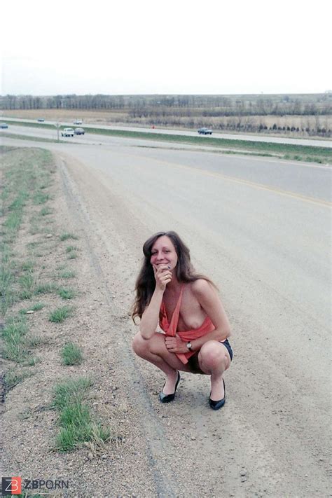 Lean Mature Flasher ZB Porn