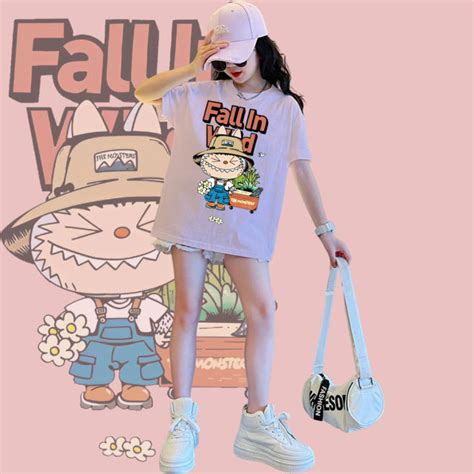 HOT NEW HOT พรอมสง เสอยดเดก ลาบบ Labubu Pop Mart โอเวอรไซซ แฟชนสาหรบผชาย และ