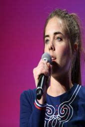 Hot Sexy Stina Wappling Bikini Pics