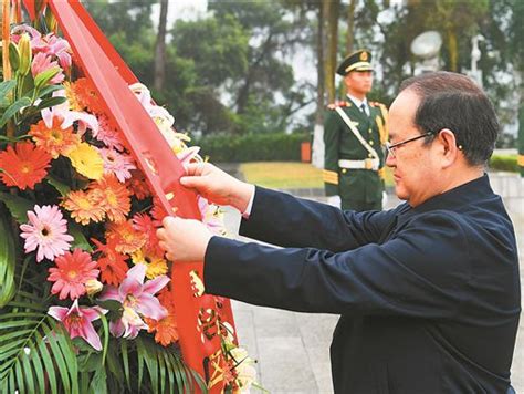 鹿心社：弘扬百色起义精神扎实推进脱贫攻坚 新闻报道 人民网