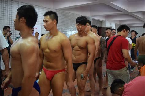 Chùm ảnh trai đẹp 6 múi khám nghĩa vị quân sự Cộng Đồng Gay Blog