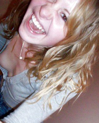 Queens In Jeans Cv Hand And Blowjobs Porn Pictures Xxx Photos Sex Images Pictoa