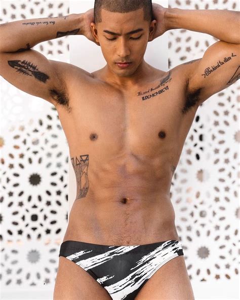 Hot Dudes Good Mood On Twitter Matamnutt AlcibiadeEroe Keoni RooMac Man Crush