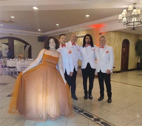 Primeiro casal gay a ter união estável no Brasil celebra 35 anos juntos em Curitiba