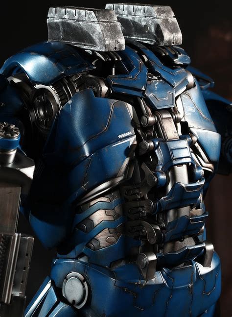 Iron Man Igor Mark XXXVIII Figur Hot Toys SPACEart