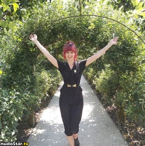 Izzie Balmer Izziedot Nude OnlyFans Photo 5 Nudostar TV