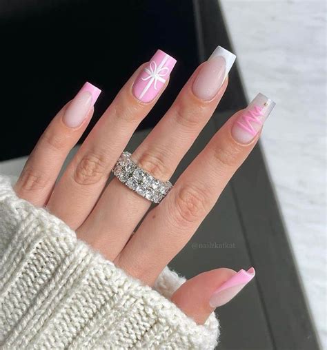 Simple Christmas Nails To Copy Winter Nails Acrylic Pink Acrylic